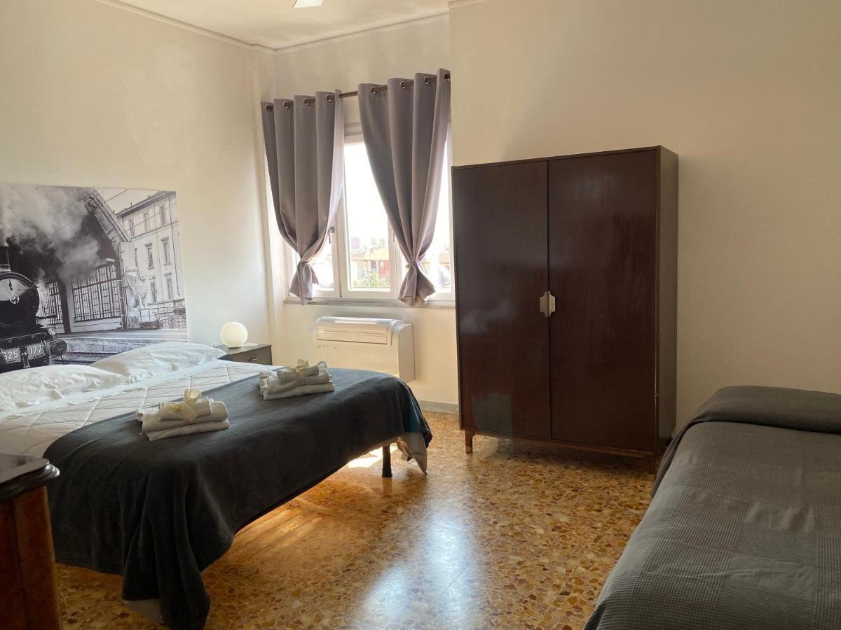 Del Viaggiatore * Sarzana
