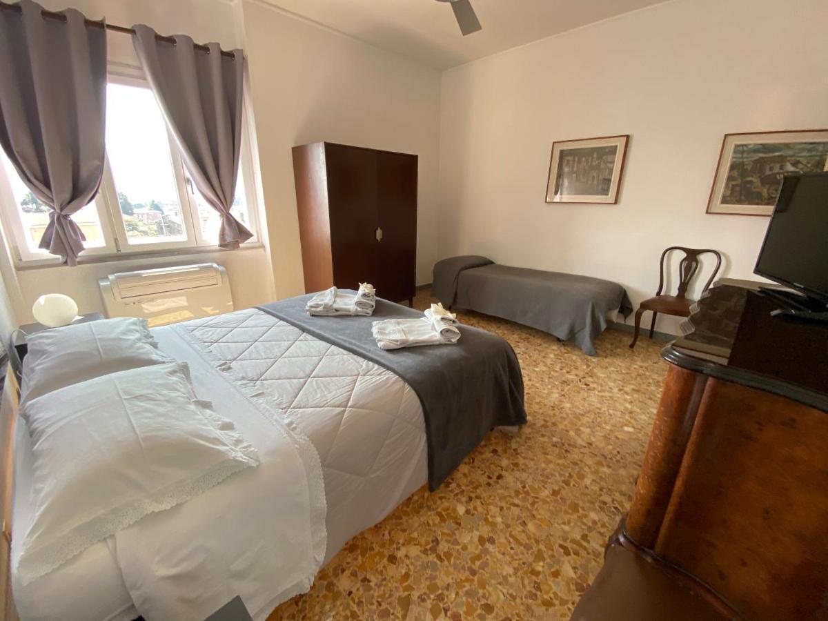 Del Viaggiatore Sarzana