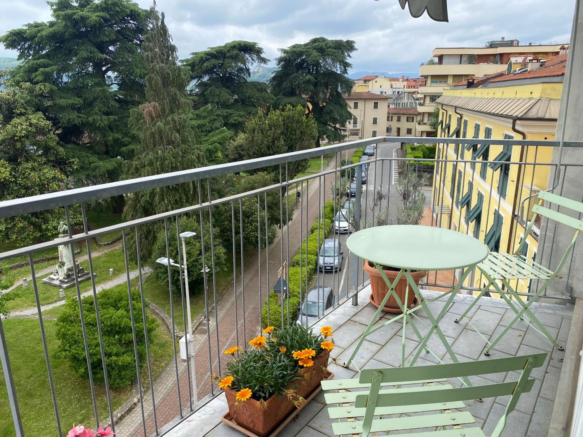 Del Viaggiatore * Sarzana