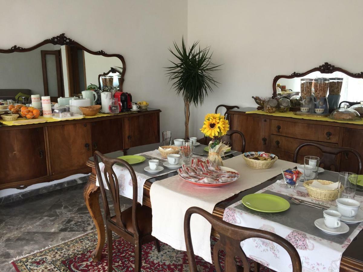 Del Viaggiatore * Sarzana